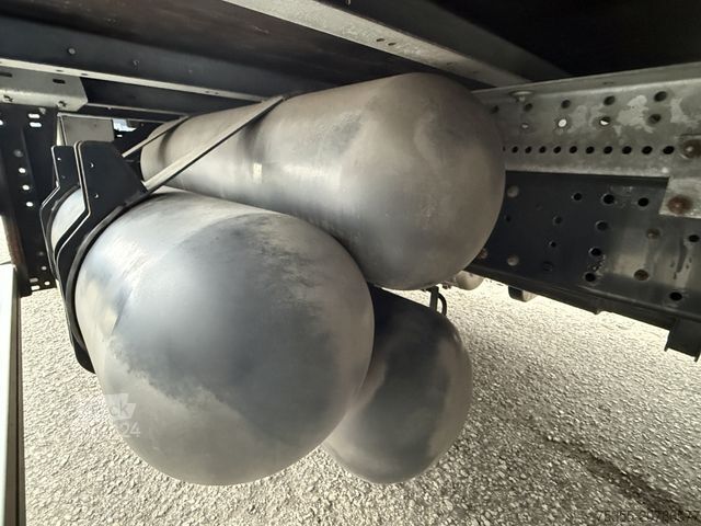 Autocarro con cassone IVECO EC ML120E21/P CNG Erdgas Klima 7,2m Koff LBW+Tür