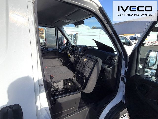 Fourgon surélevé IVECO 35S16V, Klima, DAB, Tempomat, HU neu