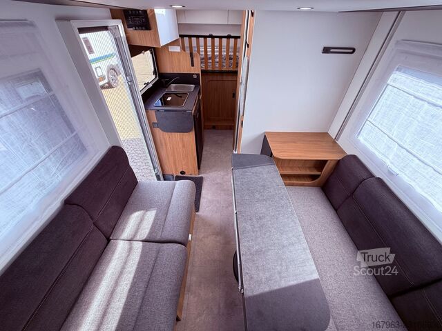 Teilintegriertes Wohnmobil CHAUSSON S614 Titanium Line `27