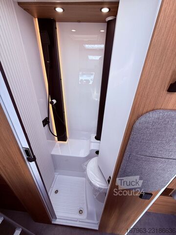 Teilintegriertes Wohnmobil CHAUSSON S614 Titanium Line `27