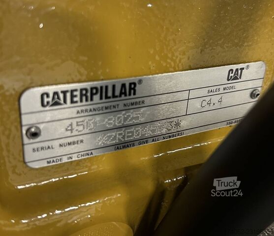 CAT DE88E0 - 88 kVA ģenerators - DPX-18012 Caterpillar DE88E0 - 88 kVA Generator - DPX-18012