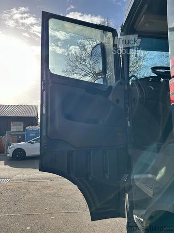 Брезент DAF XF 106.440 DAF XF 106 440 BL 4x2 *SpaceCab *Pri...