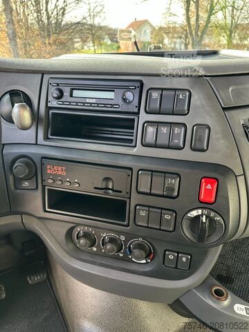 Брезент DAF XF 106.440 DAF XF 106 440 BL 4x2 *SpaceCab *Pri...