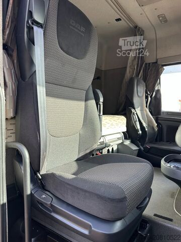 Брезент DAF XF 106.440 DAF XF 106 440 BL 4x2 *SpaceCab *Pri...