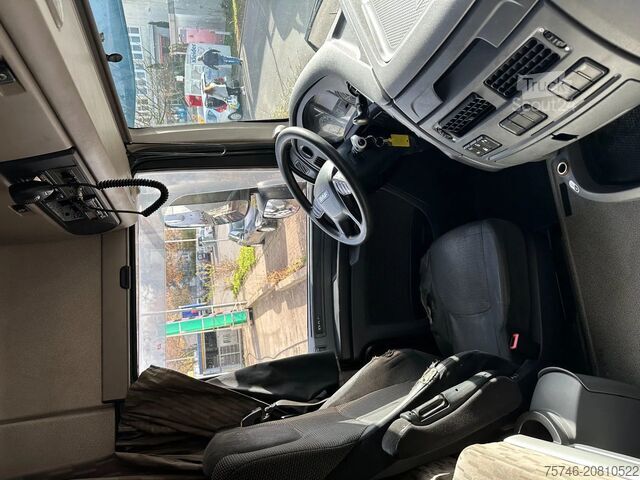 Брезент DAF XF 106.440 DAF XF 106 440 BL 4x2 *SpaceCab *Pri...
