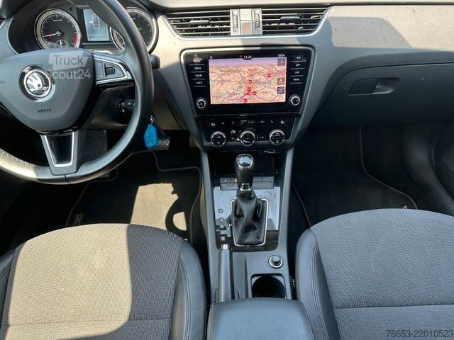 Мікроавтобус SKODA Octavia Combi 110kw DSG * LED * Teillder * Navi