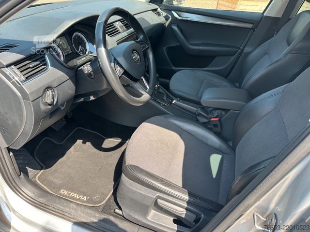 Мікроавтобус SKODA Octavia Combi 110kw DSG * LED * Teillder * Navi