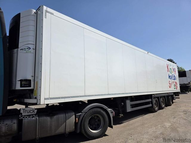 Naczepa chłodnia SCHMITZ CARGOBULL Tiefkühler, 3 Kammern, Lenkachse, Carrier Vector
