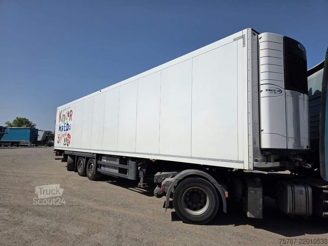Naczepa chłodnia SCHMITZ CARGOBULL Tiefkühler, 3 Kammern, Lenkachse, Carrier Vector