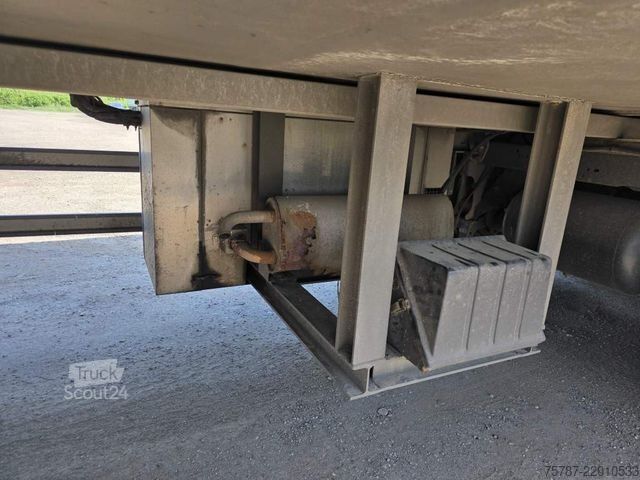 Naczepa chłodnia SCHMITZ CARGOBULL Tiefkühler, 3 Kammern, Lenkachse, Carrier Vector