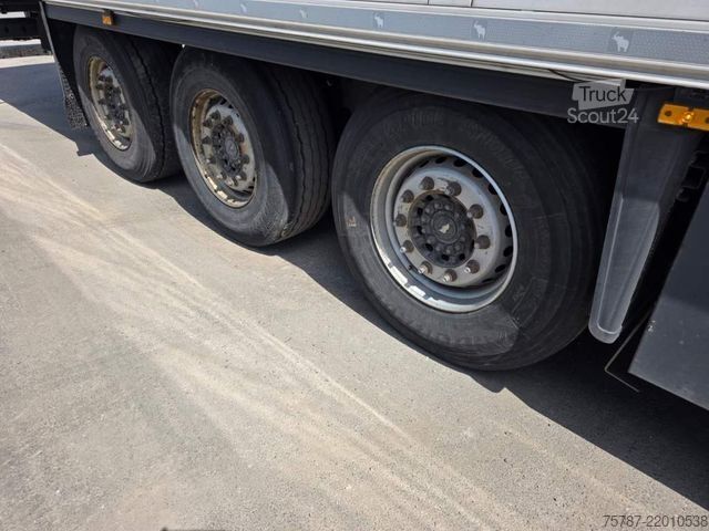 Semiremorcă frigorifică SCHMITZ CARGOBULL Doppelkstock Tiefkühler, SKO, Wartungsvertrag