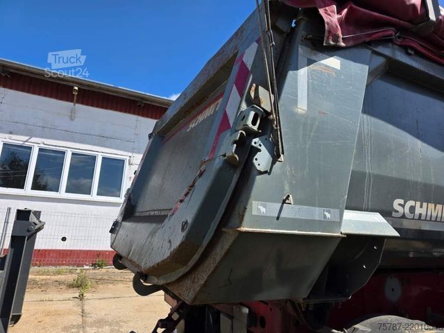 Semiremorcă basculantă SCHMITZ CARGOBULL ca. 26 cbm Hlabrund Hinterkipper, Lift