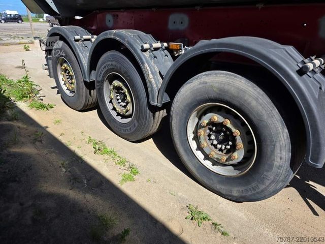 Semiremorcă basculantă SCHMITZ CARGOBULL ca. 26 cbm Hlabrund Hinterkipper, Lift