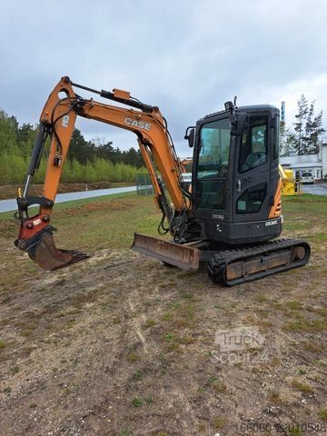 Міні-екскаватор CASE CX 30 C