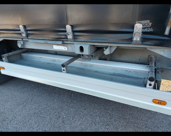 Тягач MERCEDES-BENZ Actros IV - actros 2548 L Flat cab. . 2,5 Euro VI