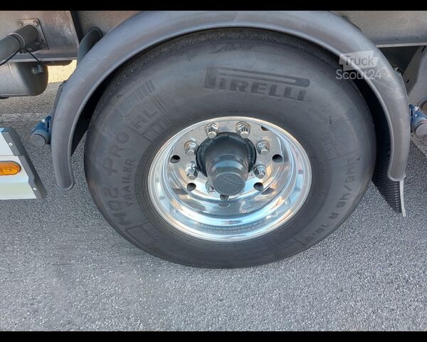 Тягач MERCEDES-BENZ Actros IV - actros 2548 L Flat cab. . 2,5 Euro VI