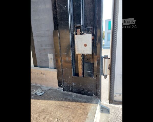 Тягач MERCEDES-BENZ Actros IV - actros 2548 L Flat cab. . 2,5 Euro VI