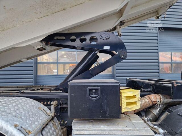 Camion benne Volvo FMX