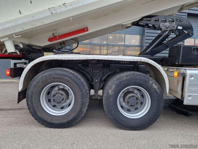 Camion benne Volvo FMX