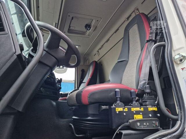 Camion benne Volvo FMX