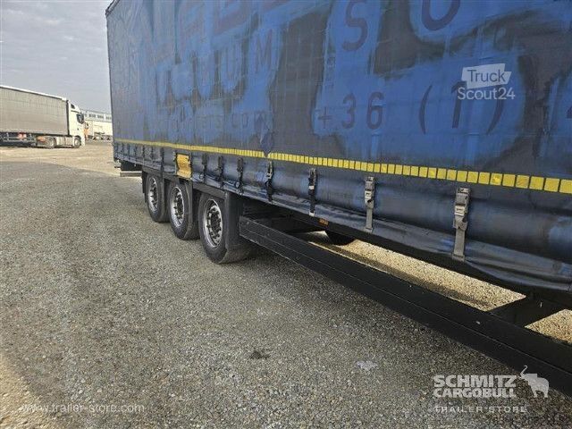 Semi-remorque bâchée Schmitz Cargobull Semitrailer Curtainsider Mega