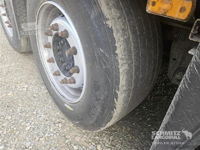 Semi-remorque bâchée Schmitz Cargobull Semitrailer Curtainsider Mega