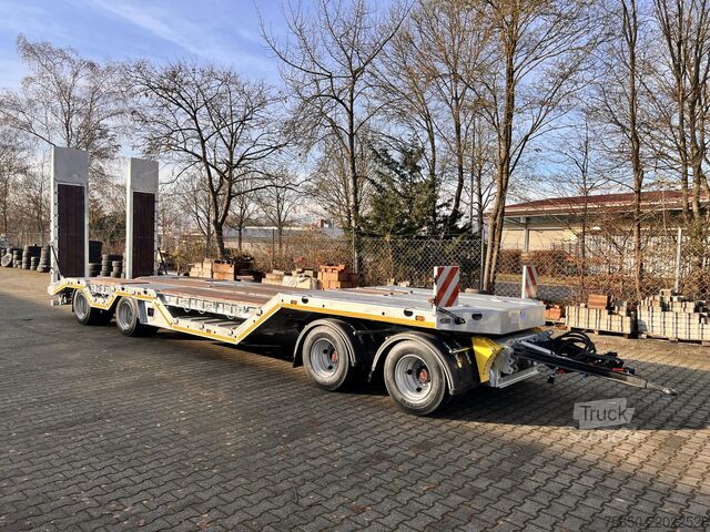 Remorque porte-engins surbaissée Möslein T 4 VB H1 R  neuer 4 Achs Tieflader + Radmulden