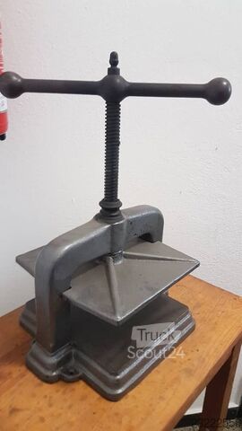 Avacs KK KFT Avacs KK KFT Avacs KK KFT