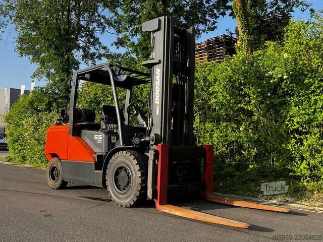 šakinis krautuvas Doosan G55C-7