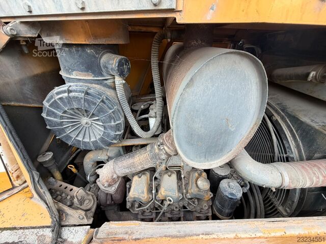  Liebherr PR752 | Spare parts only