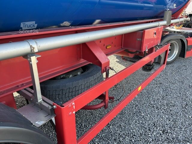 Silo yarı römork Feldbinder KIP 50.3 eigene Hydraulik