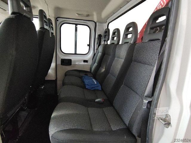 Ciężarówka z płaską platformą Fiat Fiat Ducato doppia cabina con cassone fisso e gru