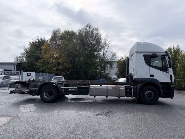 Ladbil med udskifteligt lad IVECO Stralis AT190S360 Fahrgestell LBW Schaltgetriebe