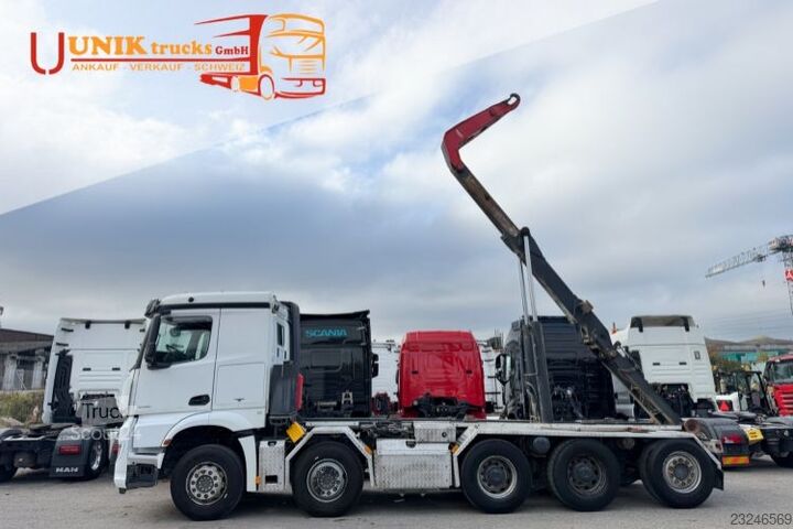 Kroghejselastbil MERCEDES-BENZ Arocs 4451 10x4 Moser