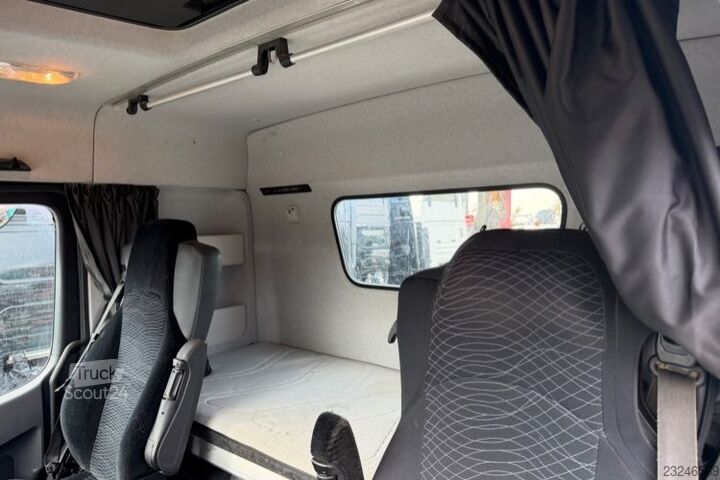 Kroghejselastbil MERCEDES-BENZ Arocs 4451 10x4 Moser