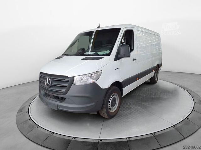Mercedes-Benz eSprinter 314 3665 LED klimatizace vyhřívání sedadel tempomat Mercedes-Benz eSprinter 314 3665 LED Klima SHZ Tempomat