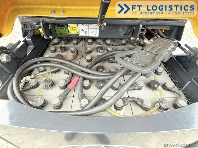 Stivuitor pentru culoare înguste Combilift AISLE MASTER 15E TRIPLEX 5250 FREE-LIFT