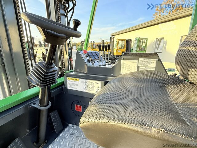 Vierwegestapler Combilift CB4000 GAS TRIPLEX 5200 POSITIONER