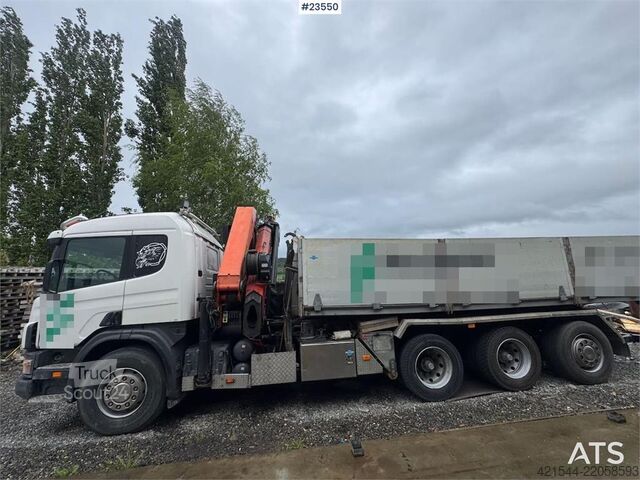 Tovornjak z žerjavom Scania P124 Tridem Hooklift & Crane Truck – Hooklift Cont