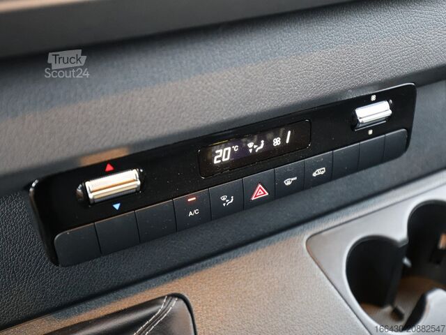 Panel van Mercedes-Benz Sprinter 211 CDI Kasten L2H1 AHK DAB Klima Bl