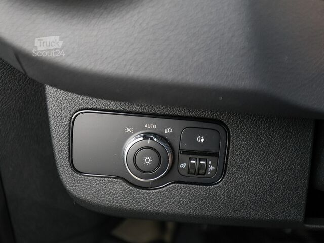 Panel van Mercedes-Benz Sprinter 211 CDI Kasten L2H1 AHK DAB Klima Bl