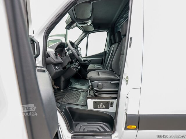High top van Mercedes-Benz Sprinter 317 CDI Kasten L3H2 Holz Navi Kamera