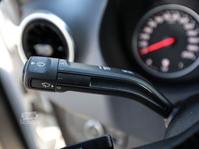Dodávka s vysokou střechou Mercedes-Benz Sprinter 317 CDI Kasten Pro L2H2 Holz Navi Ka