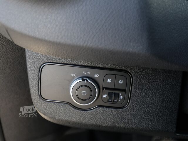 Dodávka s vysokou střechou Mercedes-Benz Sprinter 317 CDI Kasten Pro L2H2 Holz Navi Ka