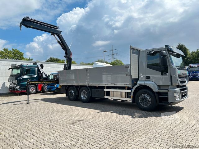 Tovorna dvigalka na tovornjaku IVECO Pritsche + HIAB HIDUO 228 Kran