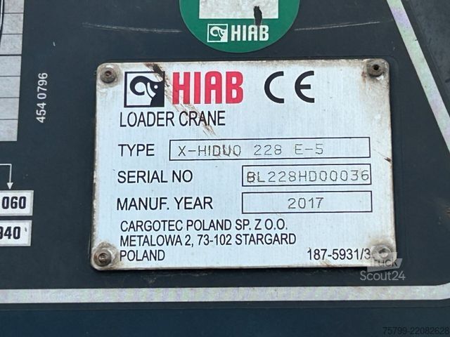 Tovorna dvigalka na tovornjaku IVECO Pritsche + HIAB HIDUO 228 Kran