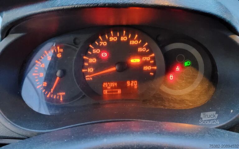 Fourgon tôlé Renault Kangoo 75 PK - TREKHAAK - EURO 5 - 8-VZH-67