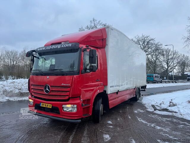 Valise Mercedes-Benz Atego 1222 Bakwagen