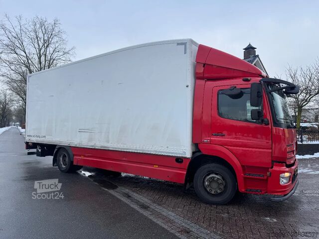 Valise Mercedes-Benz Atego 1222 Bakwagen