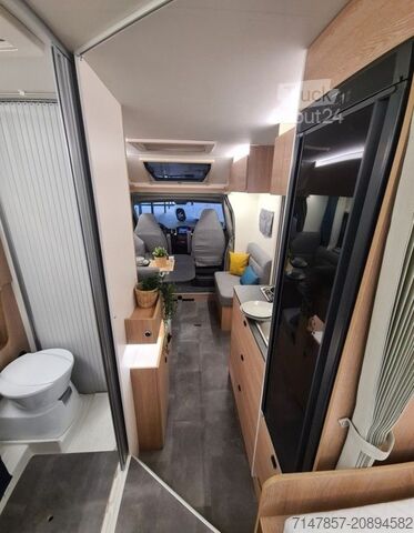 Półzintegrowany kamper Citroen